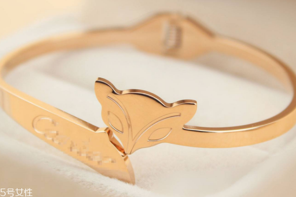 玫瑰金手鐲一般多少錢(qián) 看不同品牌 玫瑰金手鐲一般多少錢(qián) 看不同品牌