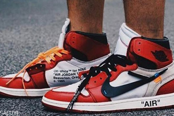 aj1芝加哥聯(lián)名真假對(duì)比 清晰明了的鑒定方法 aj1芝加哥聯(lián)名真假對(duì)比 清晰明了的鑒定方法