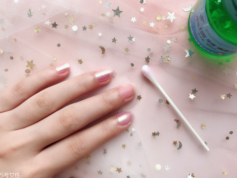misscandy獨(dú)角獸指甲油美甲教程 misscandy獨(dú)角獸實(shí)測 misscandy獨(dú)角獸指甲油美甲教程 misscandy獨(dú)角獸實(shí)測