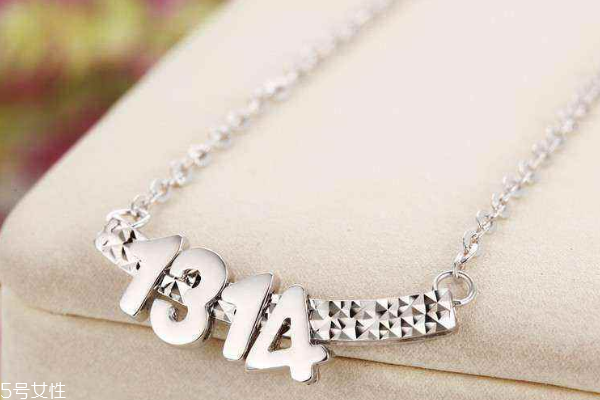 鉑金項(xiàng)鏈回收多少錢 折舊率比較高 鉑金項(xiàng)鏈回收多少錢 折舊率比較高