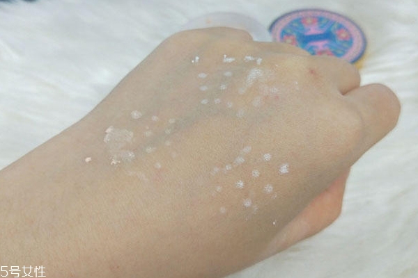 卡婷長(zhǎng)相思蜜粉怎么樣 不油不脫秒殺紀(jì)梵希