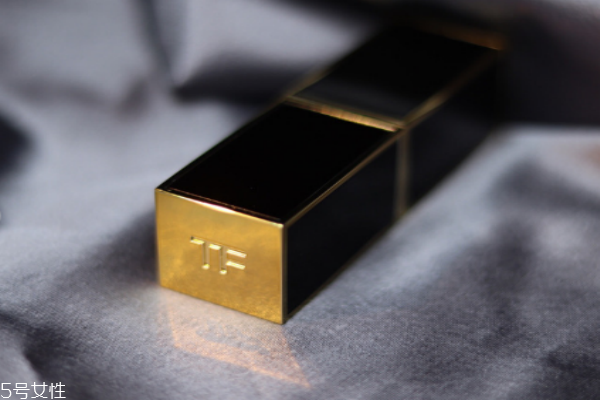 tf16號(hào)口紅多少錢(qián) tf16號(hào)口紅專(zhuān)柜價(jià)