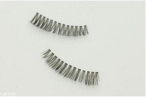 假睫毛怎么貼自然，你不知道的事