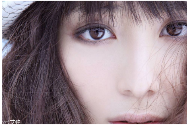 雙眼皮修復(fù)手術(shù)風(fēng)險(xiǎn)大嗎？都有哪些方法