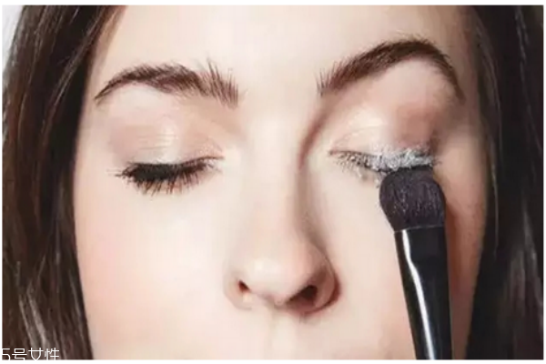 睫毛種植手術(shù)安全嗎？效果怎么樣？