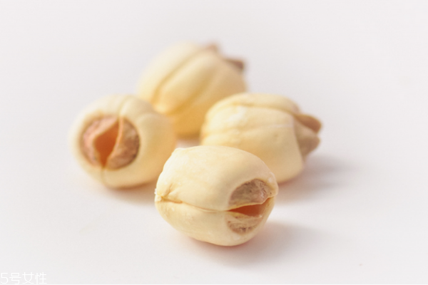 蓮子為什么要磨皮 因?yàn)轭佒祮?wèn)題 蓮子為什么要磨皮 因?yàn)轭佒祮?wèn)題