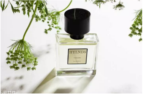 香水里的麝香會導(dǎo)致不孕嗎 香水里有麝香一般沒有害處 香水里的麝香會導(dǎo)致不孕嗎 香水里有麝香一般沒有害處