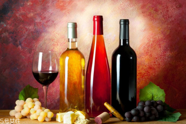 入門小白怎么挑紅酒年份 紅酒適飲期在5年內(nèi) 入門小白怎么挑紅酒年份 紅酒適飲期在5年內(nèi)