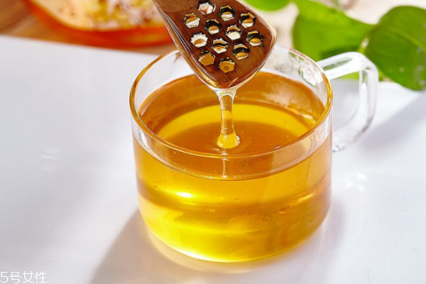 秋季飲食很重要 排毒養(yǎng)顏治療效 秋季飲食很重要 排毒養(yǎng)顏治療效