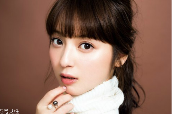 右臉頰長痘的原因及調(diào)理方法 十個(gè)祛痘的小妙招 右臉頰長痘的原因及調(diào)理方法 十個(gè)祛痘的小妙招