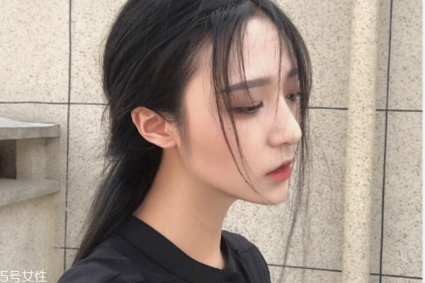 右臉頰長痘的原因及調(diào)理方法 十個(gè)祛痘的小妙招 右臉頰長痘的原因及調(diào)理方法 十個(gè)祛痘的小妙招