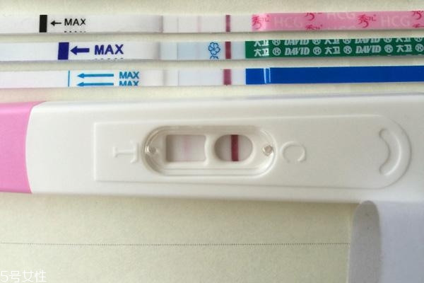 女性懷孕時驗孕棒怎么用 女性懷孕時驗孕棒怎么用