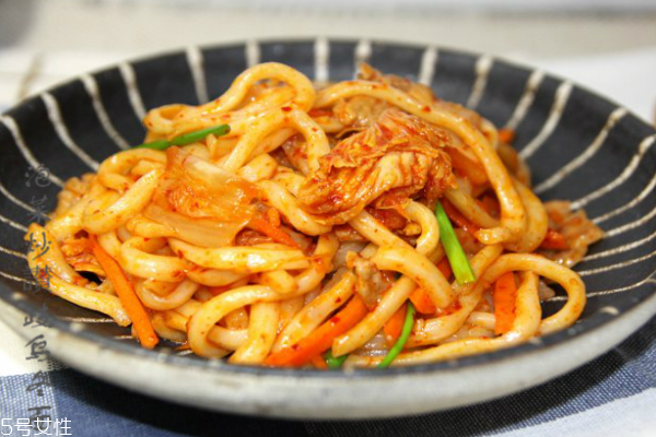 烏冬面是米線嗎 區(qū)別有點大 烏冬面是米線嗎 區(qū)別有點大