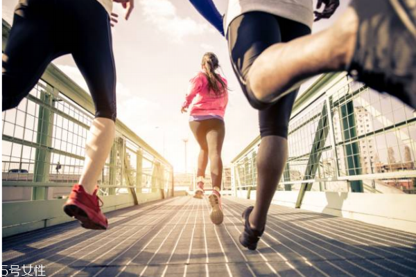 健身和不健身的區(qū)別 堅持健身的好處 健身和不健身的區(qū)別 堅持健身的好處