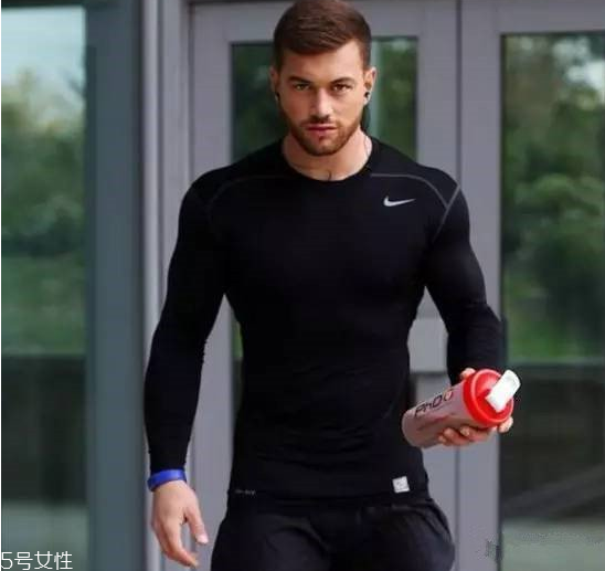 健身房有氧運(yùn)動有哪些項目 健身房的正確健身步驟