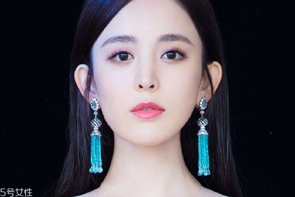 一天皮膚什么時(shí)候補(bǔ)水 這些時(shí)間段效果加倍 一天皮膚什么時(shí)候補(bǔ)水 這些時(shí)間段效果加倍