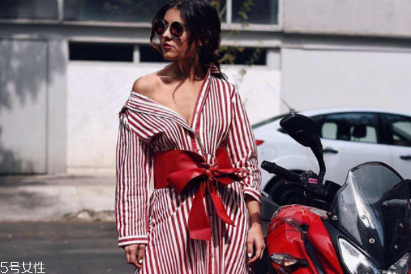 女生怎么打扮顯高 這四點(diǎn)要學(xué)會(huì) 女生怎么打扮顯高 這四點(diǎn)要學(xué)會(huì)