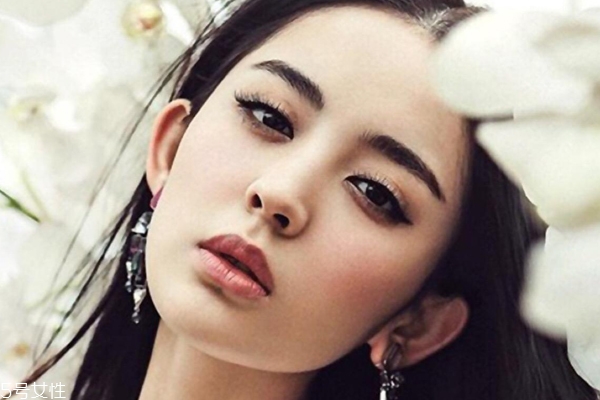 眼睛怎么化妝又大又顯自然 只需掌握這4步 眼睛怎么化妝又大又顯自然 只需掌握這4步