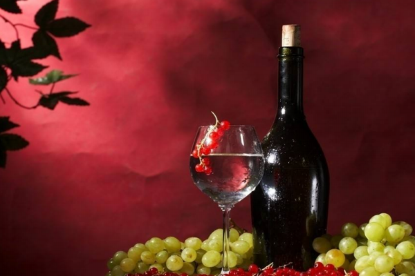 入門小白怎么挑紅酒年份 紅酒適飲期在5年內(nèi) 入門小白怎么挑紅酒年份 紅酒適飲期在5年內(nèi)