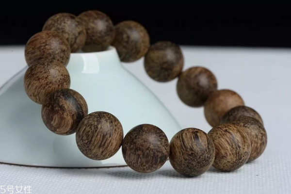 沉香手串怎么保養(yǎng) 這些才是正確方法 沉香手串怎么保養(yǎng) 這些才是正確方法