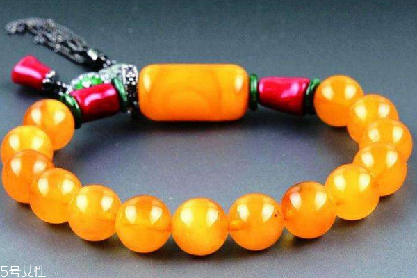 蜜蠟手串顏色哪個(gè)好 顏色是這樣選的 蜜蠟手串顏色哪個(gè)好 顏色是這樣選的