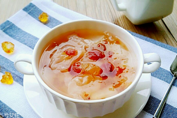 銀耳為什么煮不出膠 應(yīng)該是這4個問題 銀耳為什么煮不出膠 應(yīng)該是這4個問題