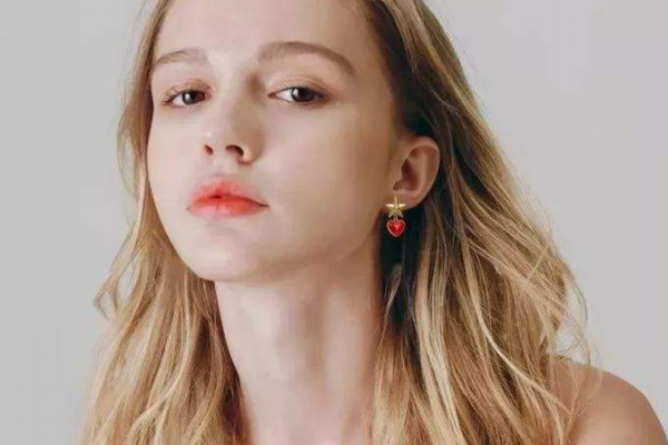 穿耳洞發(fā)炎怎么辦？你不知道的注意事項(xiàng)很多