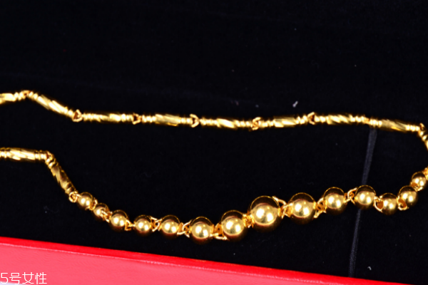 黃金項鏈有鋼印嗎 要看仔細(xì)了