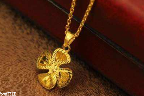 戴黃金項(xiàng)鏈有什么好處 對(duì)健康有益