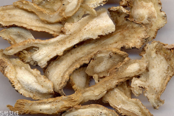 當(dāng)歸怎么泡水喝 這樣泡就對了 當(dāng)歸怎么泡水喝 這樣泡就對了