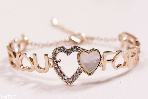 玫瑰金手鐲掉色怎么辦 光澤感很重要 玫瑰金手鐲掉色怎么辦 光澤感很重要