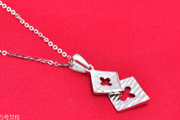 鉑金項鏈如何辨別純度 看項鏈標(biāo)識