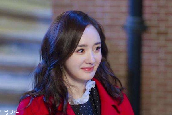 秋天頭發(fā)怎么護(hù)理 3個重點(diǎn)令秀發(fā)告別毛躁