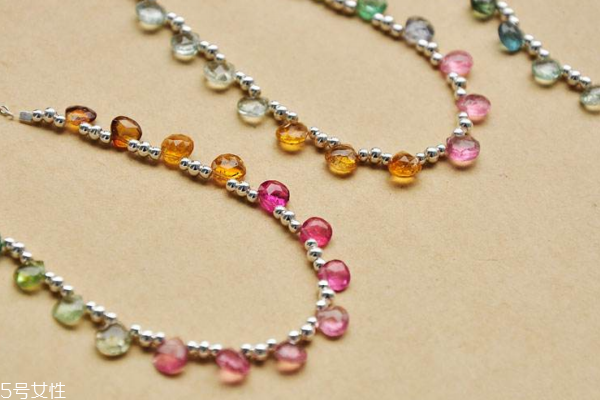 碧璽項(xiàng)鏈的寓意 愛情守護(hù)石