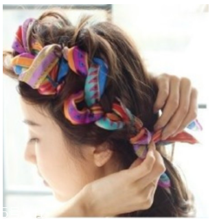 絲巾扎頭發(fā)怎么才好看 絲巾扎頭發(fā)的方法 絲巾扎頭發(fā)怎么才好看 絲巾扎頭發(fā)的方法