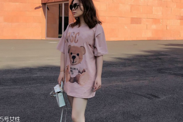 粉色衣服搭配圖片 誰還不是個美少女 粉色衣服搭配圖片 誰還不是個美少女