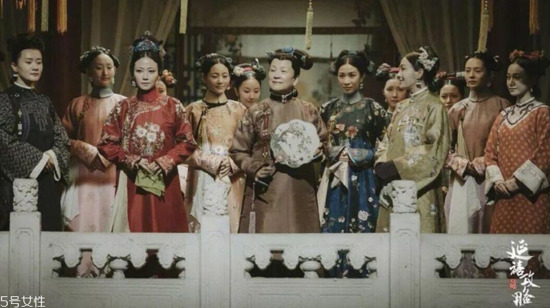 高嶺之花石原里美發(fā)型怎么弄 秦嵐也很愛這款中分發(fā) 高嶺之花石原里美發(fā)型怎么弄 秦嵐也很愛這款中分發(fā)