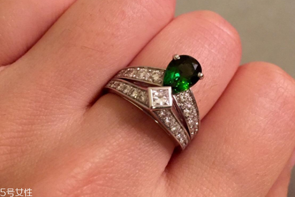 碧璽戒指有收藏價(jià)值嗎 要看具體品種 碧璽戒指有收藏價(jià)值嗎 要看具體品種