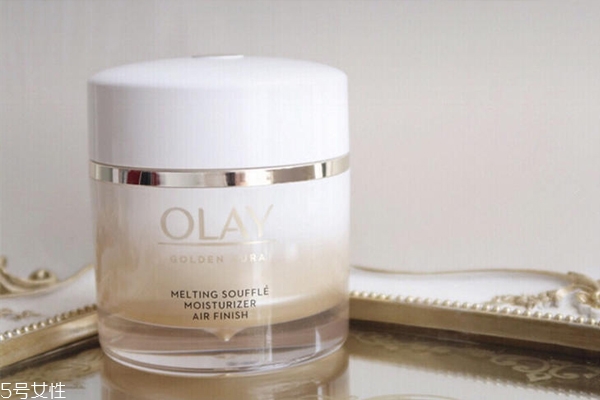 olay氣泡霜能抹眼上嗎 煙酰胺這個(gè)成分比較刺激 olay氣泡霜能抹眼上嗎 煙酰胺這個(gè)成分比較刺激