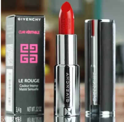 紀(jì)梵希口紅301是什么顏色 紀(jì)梵希口紅301試色