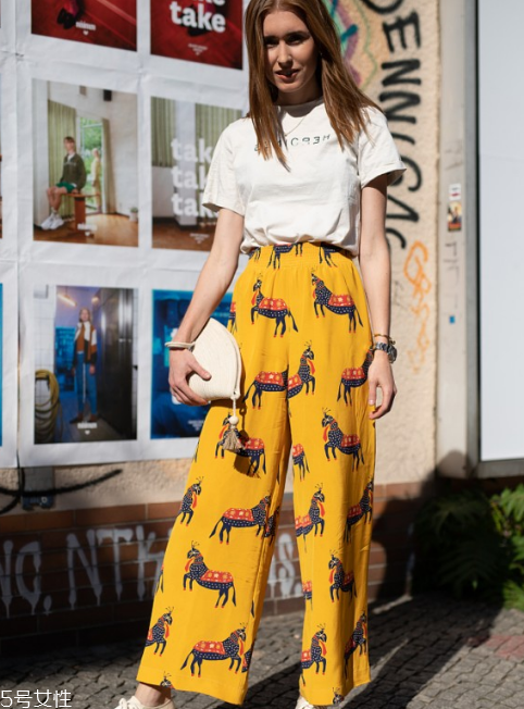 t恤配什么褲子好看 解鎖換季日常穿搭 t恤配什么褲子好看 解鎖換季日常穿搭