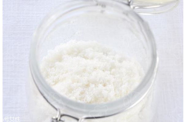白糖洗臉的功效與作用，這樣也能美白