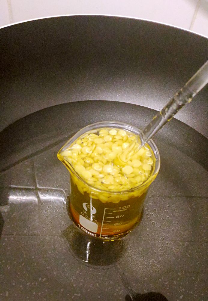 金盞花護(hù)膚品自制教程 3樣diy金盞花護(hù)膚品 金盞花護(hù)膚品自制教程 3樣diy金盞花護(hù)膚品