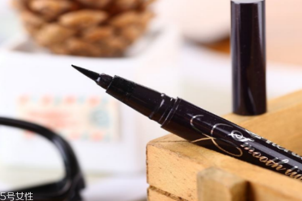 眼線筆可以畫眉毛嗎 教你畫出完美眉形 眼線筆可以畫眉毛嗎 教你畫出完美眉形