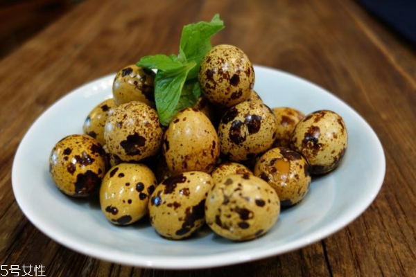 鵪鶉蛋可以豐胸嗎 不容錯(cuò)過的豐胸法