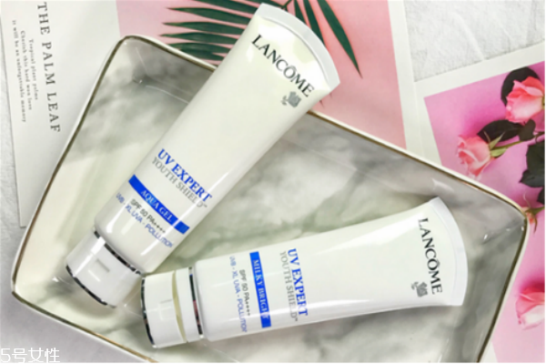 蘭蔻防曬霜藍(lán)色的好嗎 蘭蔻防曬霜紅色與藍(lán)色的區(qū)別 蘭蔻防曬霜藍(lán)色的好嗎 蘭蔻防曬霜紅色與藍(lán)色的區(qū)別