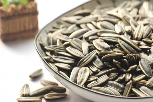 瓜子為什么是致癌物 其實(shí)沒這么可怕 瓜子為什么是致癌物 其實(shí)沒這么可怕