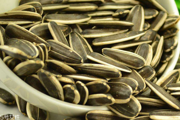 瓜子為什么是致癌物 其實(shí)沒這么可怕 瓜子為什么是致癌物 其實(shí)沒這么可怕