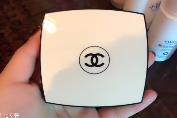 香奈兒bb蜜粉餅怎么樣 香奈兒蜜粉餅使用測(cè)評(píng) 香奈兒bb蜜粉餅怎么樣 香奈兒蜜粉餅使用測(cè)評(píng)