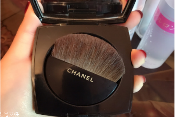 香奈兒bb蜜粉餅怎么樣 香奈兒蜜粉餅使用測(cè)評(píng) 香奈兒bb蜜粉餅怎么樣 香奈兒蜜粉餅使用測(cè)評(píng)